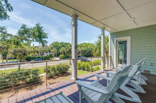 2307 Palm Blvd, Isle Of Palms SC  29451-2351 exterior