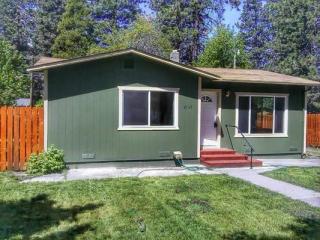 19317 Brookside Ave, Weed, CA 96094-9725