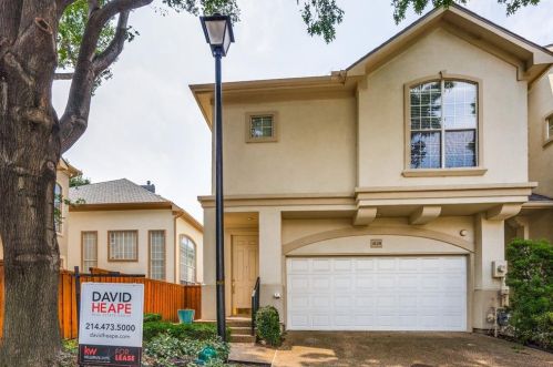 4120 Oberlin Way, Addison TX  75001-3527 exterior