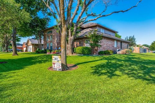 1431 New Haven Dr, Midlothian, TX 76063-3374