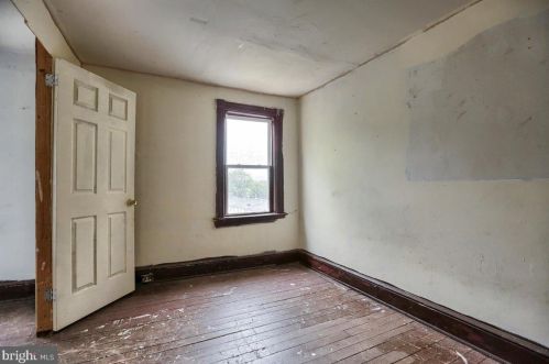 225 Juniata St, Lancaster PA  17602-4515 exterior