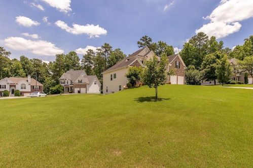 3715 Mill Lake Dr, Marietta, GA 30060-6273