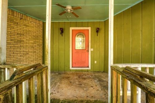 2960 Walker Dr, Marietta, GA 30062-1527