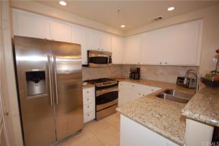 1508 Reggio Aisle, Irvine CA  92606-0825 exterior