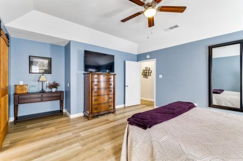 6833 Megan Ln, Fort Worth TX  76182-4442 exterior