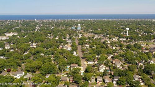 3001 Herbertsville Rd, Point Pleasant Beach, NJ 08742-2808