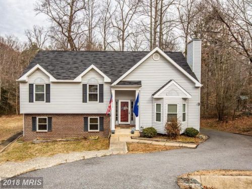 22 Plumosa Dr, Fredericksburg, VA 22405-2130