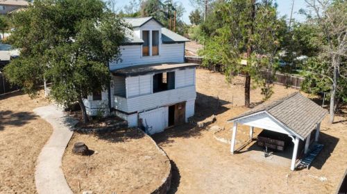 856 Grand Ave, Escondido, CA 92025-2508