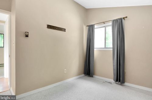 112 Algonquin Trl, Hedgesville WV  25427-5568 exterior