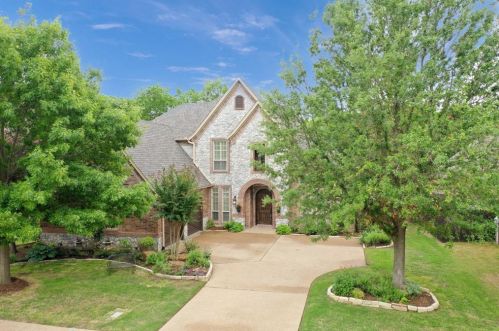 408 Waterlane Dr, Midlothian, TX 76063-9100