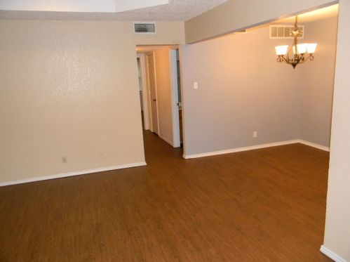 1061 Westcliff Ave, Fort Worth TX  76179-3421 exterior