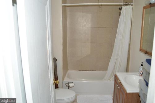 5821 12 St, Philadelphia PA 19141-4112 exterior