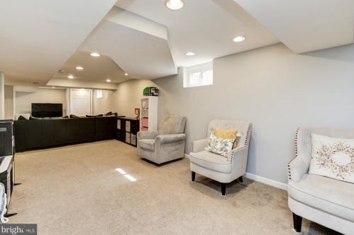 3201 Henderson Ave, Silver Spring MD 20902-1921 exterior