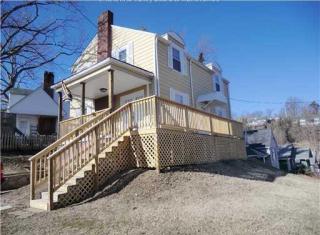 1001 Somerset Dr, Charleston WV  25302-2609 exterior