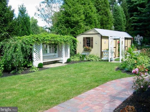 12301 Sandalwood Ln, Silver Spring MD exterior