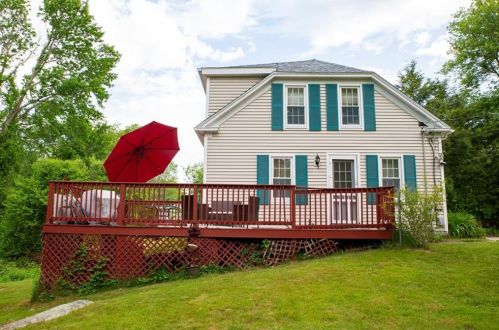 369 Chopmist Hill Rd, Glocester, RI 02814-2088