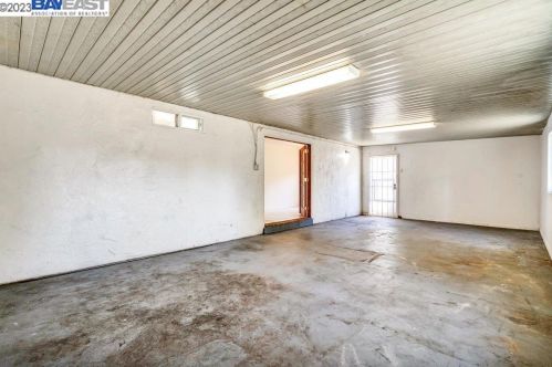 1170 Cypress St, Palo Alto, CA 94303-1741