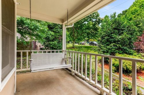 2621 Castlerock Dr, Duluth, GA 30096-6222