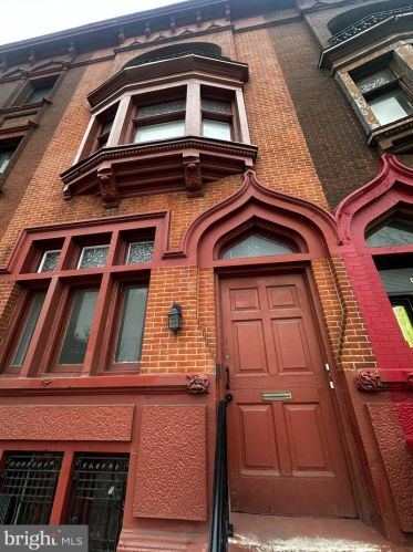 1824 Girard Ave, Philadelphia, PA 19130-1516