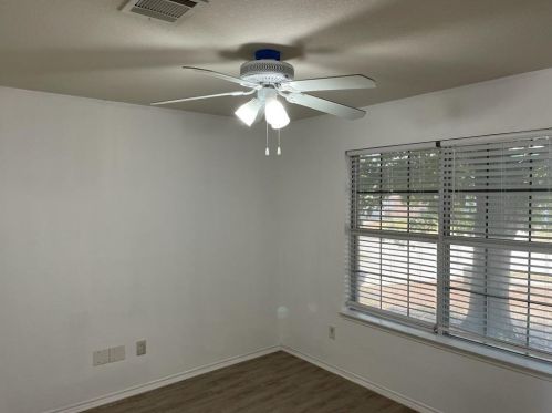9960 Sparrow Hawk Ln, Fort Worth TX  76108-4329 exterior