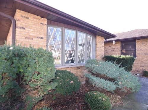 575 Harding Ave, Glendale Heights, IL 60137-6312