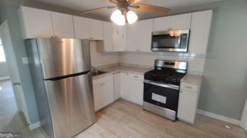 346 Churchill Ave, Trenton, NJ 08610-3221