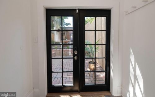 116 Ross St, Lancaster PA  17602-1927 exterior