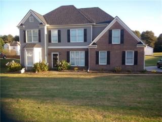 958 Rolling Meadows Dr, Loganville, GA 30052-5490