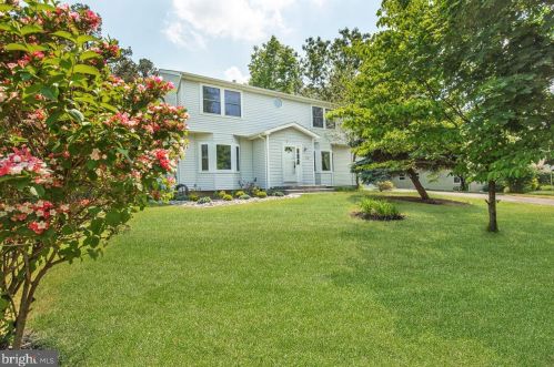 108 Leanne Dr, Plumsted Township, NJ 08533-2600