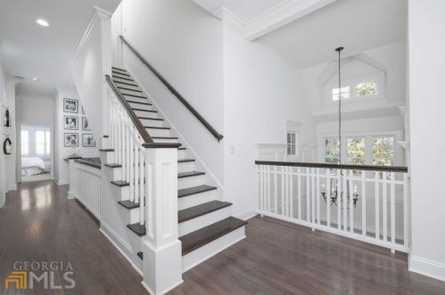 4711 Dudley Ln, Atlanta GA  30327-3330 exterior