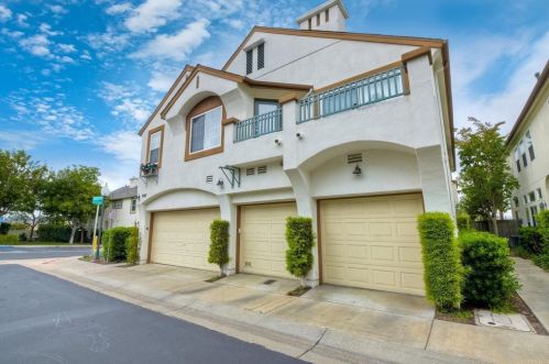16981 Meadowlark Ridge Rd, San Diego, CA 92127-3365