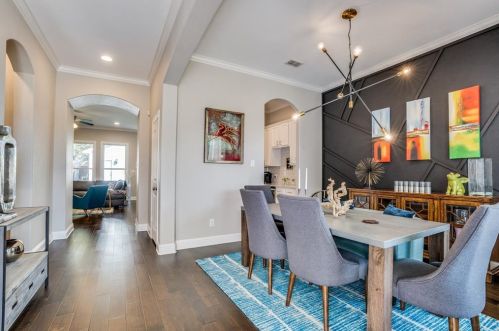 2539 Catherine St, Dallas TX  75211-5328 exterior