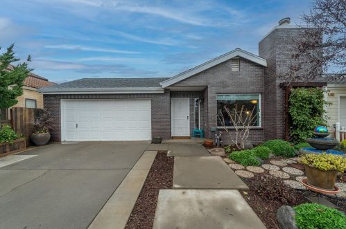949 Westmont Ct, Modesto, CA 95356-2060
