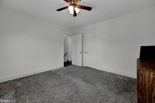 1504 Carlisle Pike, Hanover PA 17331-8820 exterior