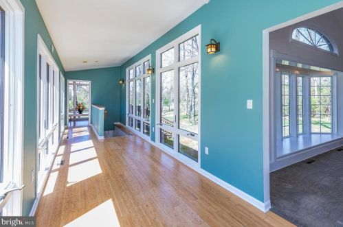 15 Teak Ln, Princeton NJ 08540-4724 exterior