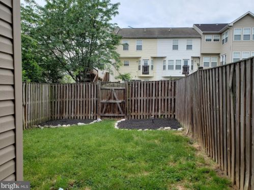 183 Dunlap Dr, Charles Town, WV 25414-6509