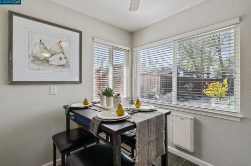 1584 Terry Way, Concord CA  94523-2321 exterior