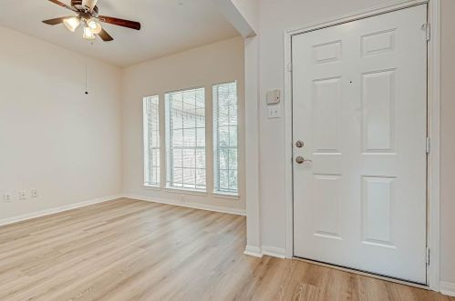 4917 Columbary Dr, Richmond TX  77471-6122 exterior