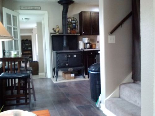 47557 Union St, Oakridge OR  97463-9762 exterior