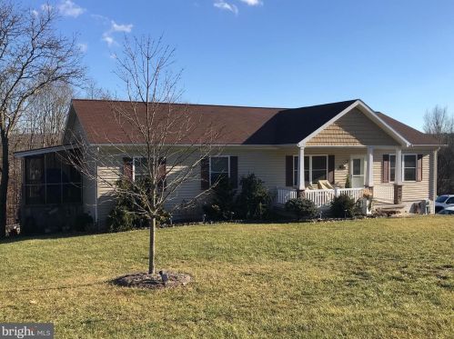 202 Rogers Ridge Rd, Ridgeley, WV 26753-9453