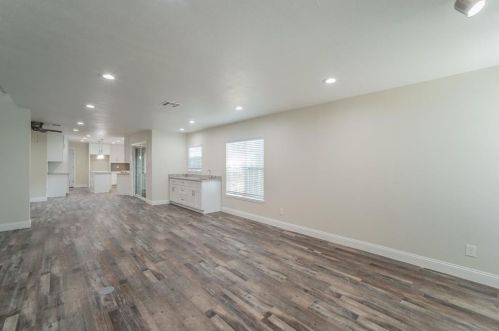 5122 Collinwood Ave, Fort Worth, TX 76107-3608