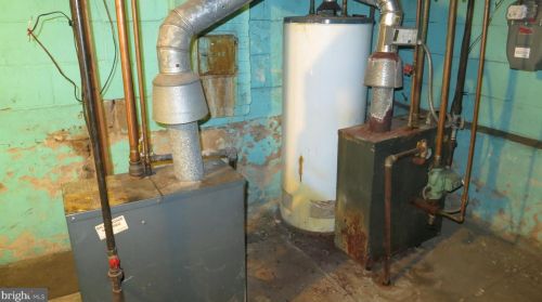 107 Hermitage Ave, Trenton NJ  08618-5509 exterior