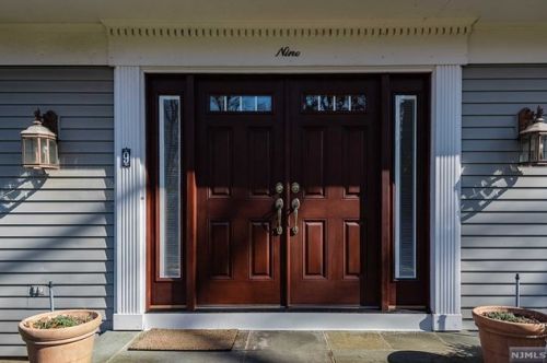 9 Murray Ave, Mahwah, NJ 07430-3041