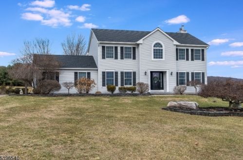 6 Grandview Dr, Fredon, NJ 07860-6410