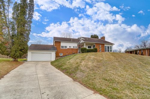 103 Eton Ct, Springfield OH  45503-1008 exterior