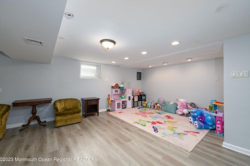 48 Hosford Ave, Leonardo NJ  07737-1738 exterior