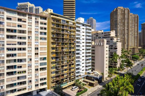 1684 Ala Moana Blvd, Honolulu HI  96815-1425 exterior