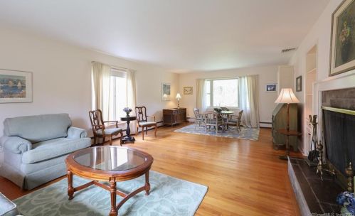 126 Flagler Ave, Cheshire, CT 06410-2202