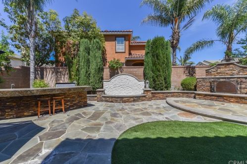 37 Parkcrest, Irvine, CA 92620-1267