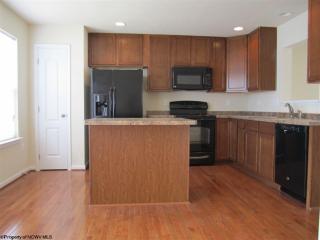 323 Falcon Run, Morgantown WV  26508-4526 exterior